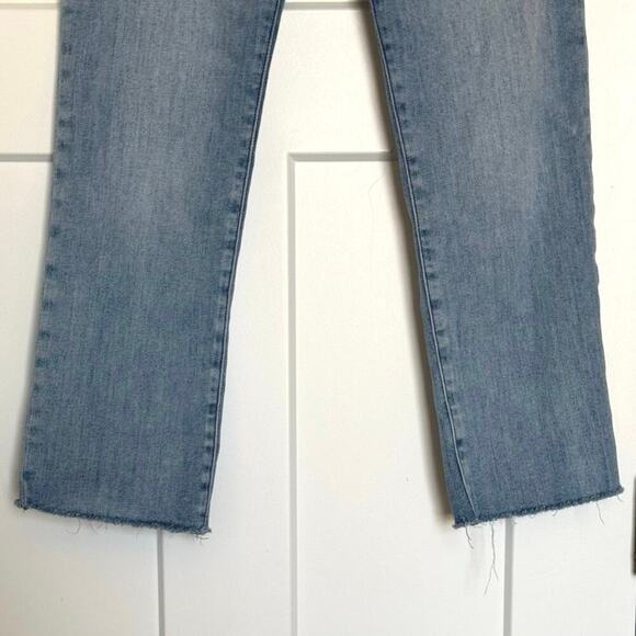 FRAME Le High Straight Raw Edge Crop Jean Size 29 in Alemany Light Wash - Picture 6 of 10